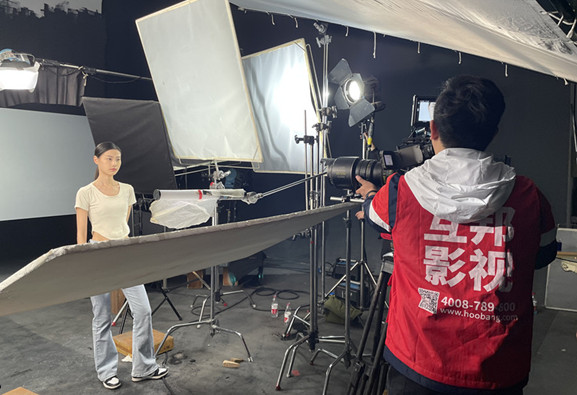 化妆品宣传片拍摄怎样选择合适的团队 化妆品宣传片拍摄怎样选择合适的团队