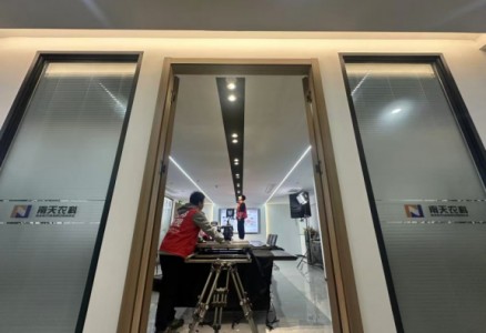 南京TVC拍摄怎么选:不拼设备,拼效果与落地 南京TVC拍摄怎么选:不拼设备,拼效果与落地